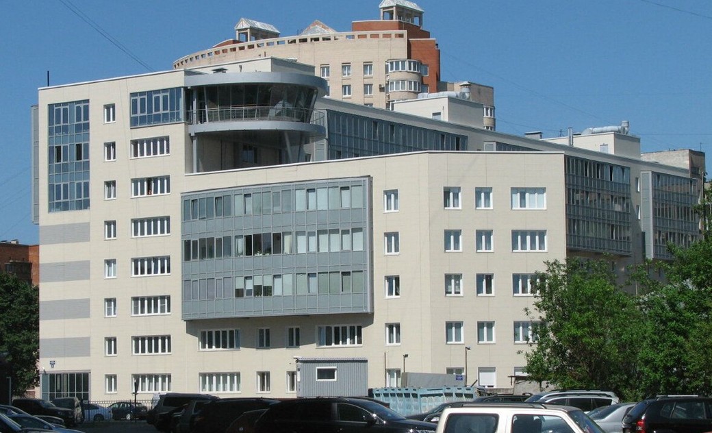 фасад дома, здание по адресу г Санкт-Петербург, пл Конституции, д 1 к 2